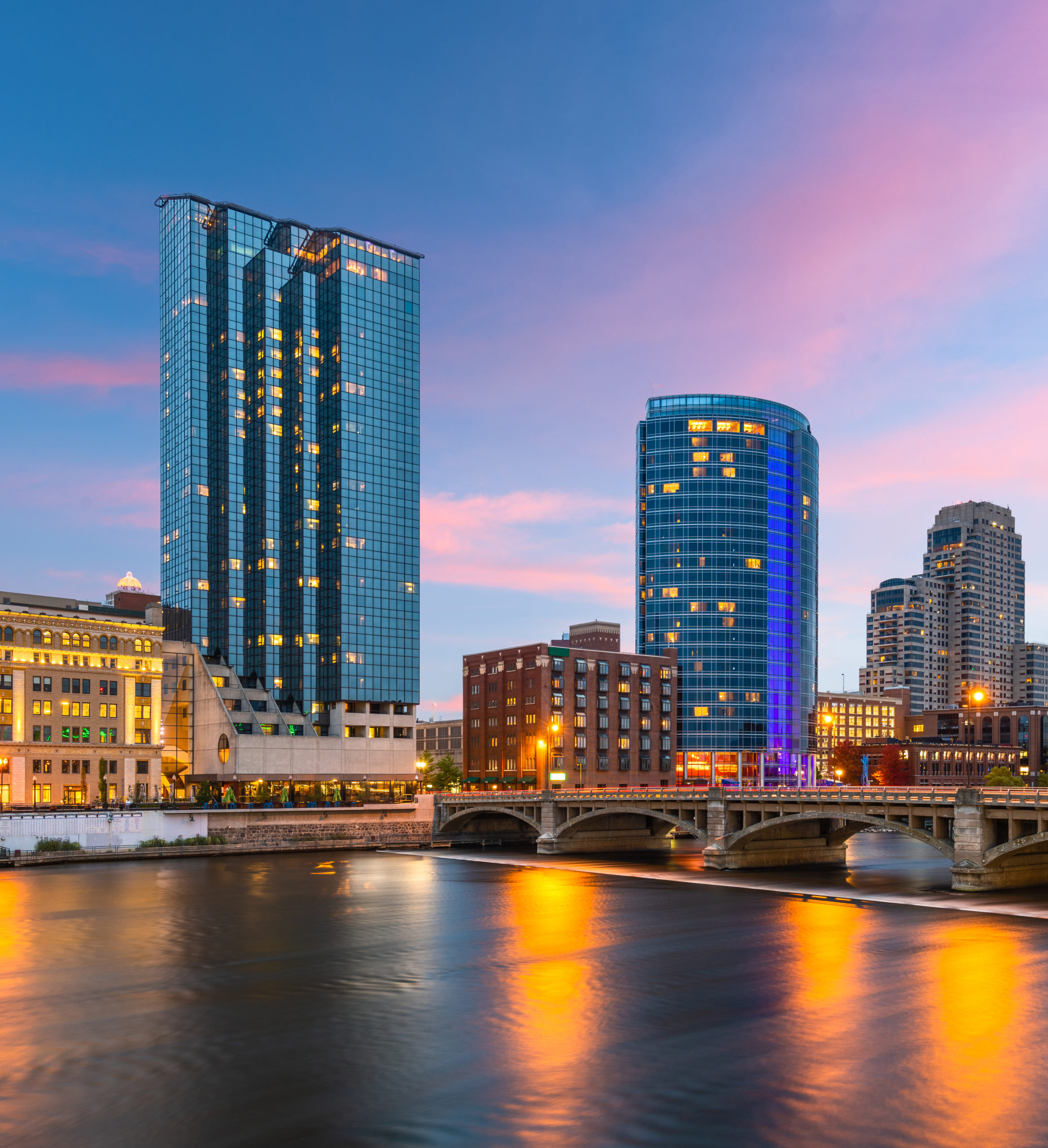 Thumb Grand Rapids MI skyline scaled